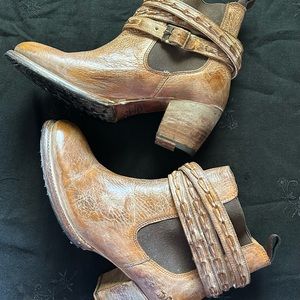 Bed Stu tan/brown ankle boot Cobbler Series distressed leather